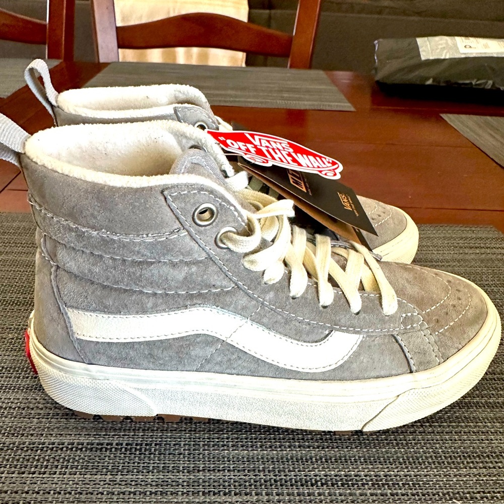 Women’s Vans Sk8 Hi MTE-1 H2O resistant insulated